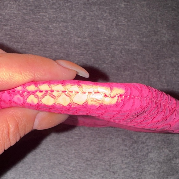 Victoria's Secret - NWOT Pink Slim Wristlet Wallet with Black Tassel - Picture 10 of 17